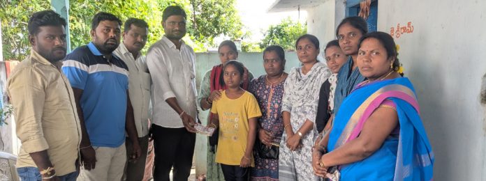 ఆత్మీయ నేస్తానికి ఆపన్న హస్తం..