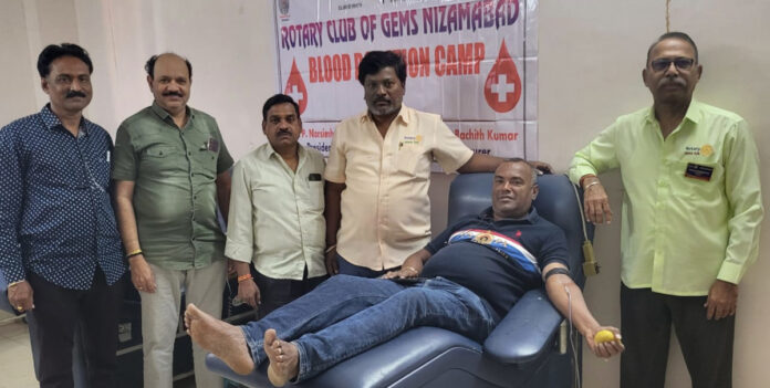 రోటరీ క్లబ్ ఆఫ్ జేమ్స్ నిజామాబాద్ వారి ఆధ్వర్యంలో రక్తదాన శిబిరం