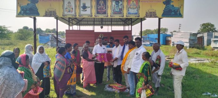 అభయ హస్తం కాలనీలో సీఎం రేవంత్ రెడ్డి జన్మదిన వేడుకలు