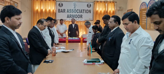 సీనియర్ న్యాయవాది మృతిపట్ల కోర్టు విధుల బహిష్కరణ