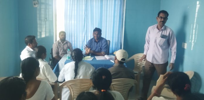 ప్రాథమిక ఆరోగ్య కేంద్రాన్ని తనిఖీ చేసిన డిప్యూటీ డిఎంహెచ్ఓ ఆకాష్