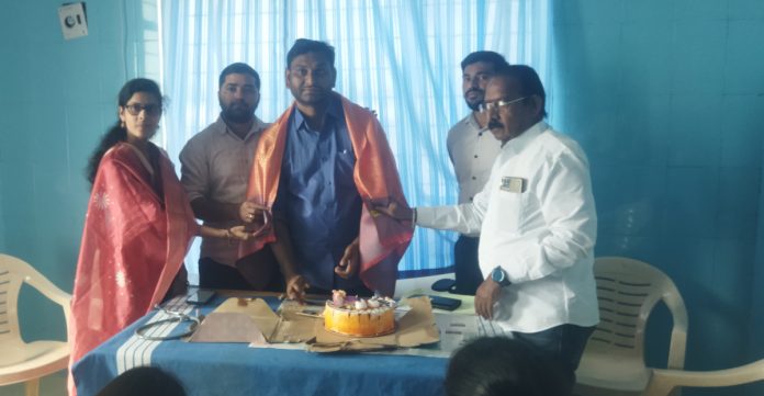 ప్రభుత్వ అస్పత్రిలో డిప్యూటీ డిఎంహెచ్ఓ ఆకాష్ జన్మదిన వేడుకలు..