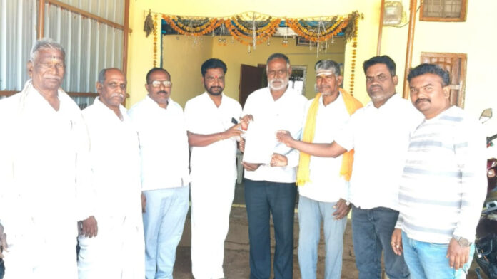 Distribution of CM Relief Fund cheques