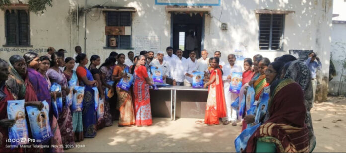 Distribution of Indira Mahila Shakti sarees in Menur