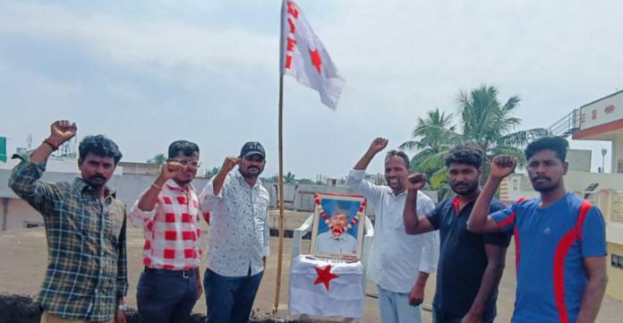 అందరికీ విద్య – అందరికీ ఉపాధి కల్పించాలి