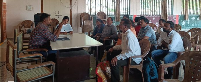 రైతులకు నాణ్యమైన విత్తనాలనే విక్రయించాలి: ఇంచార్జ్ ఏవో