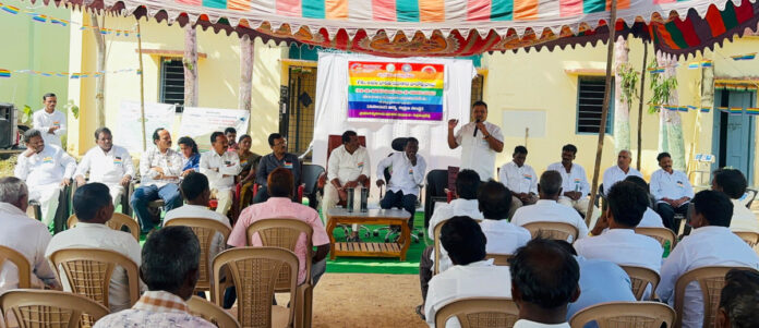 సహకార సంఘాల ద్వారా రైతులు అభివృద్ధి చెందాలి