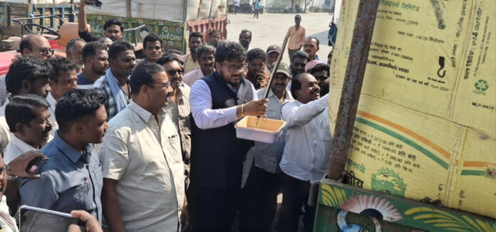 Farmers should purchase grain without facing any problems.