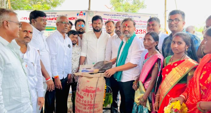 Farmers should take advantage of purchasing centers: MLA Thota