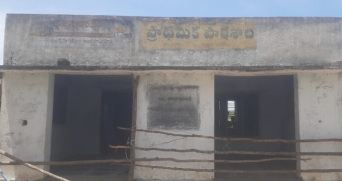 బడులకు నిధుల వరద.!