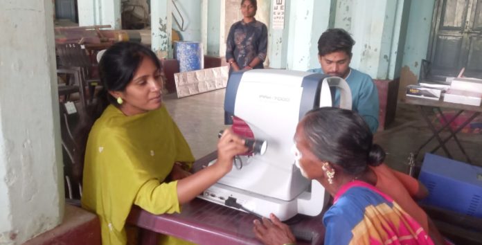 స్నేహ లేజర్ ఐ హాస్పిటల్ ఆధ్వర్యంలో ఉచిత క్యాంపు నిర్వహణ