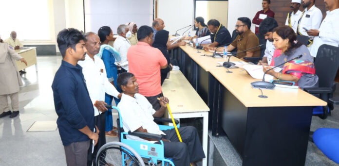 దేవుని దరఖాస్తులను వెంటనే పరిశీలించాలి..