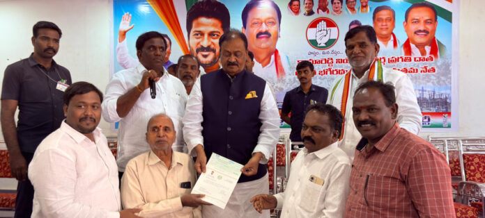 Government advisor who distributed CMRF cheques