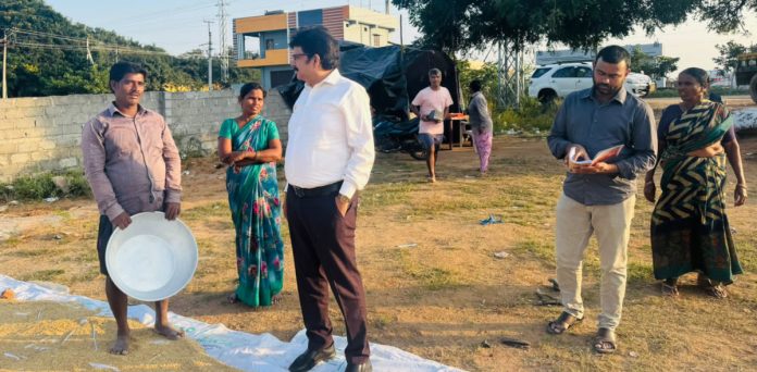 తేమ శాతం వచ్చిన ధాన్యాన్ని వెంటనే కొనుగోలు చేయాలి…