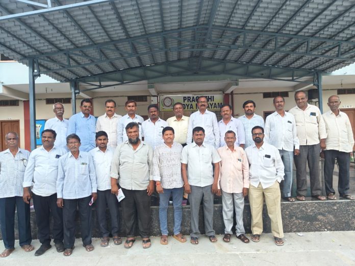 గ్రామీణ వైద్యులను ప్రభుత్వం గుర్తించాలి