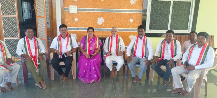 సెంటిమెంట్తో గెలవాలనుకుంటే చెంపపెట్టు తీర్పు ఇచ్చారు