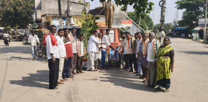 ఘనంగా ఇందిరాగాంధీ జయంతి వేడుకలు