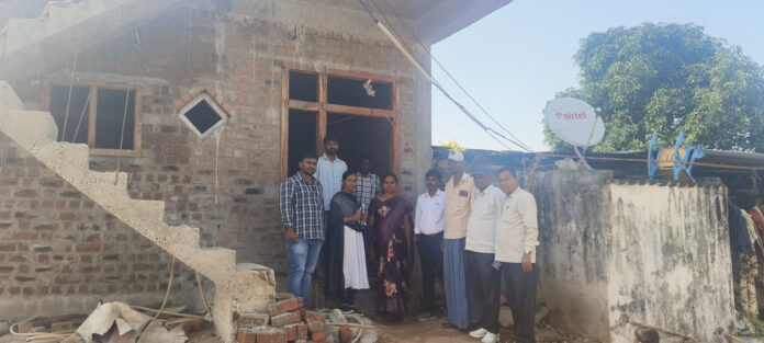 ఇందిరమ్మ ఇండ్ల నిర్మాణాలు పూర్తి చేయాలి..