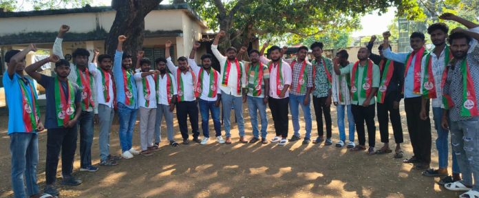 టీఆర్పీ పార్టీలో చేరికలు