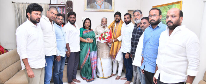 Jubilee Hills MLA Naveen Yadav meets Kesava Rao