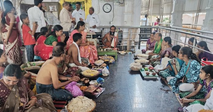 Kartik month pujas in Dakshin Kashi