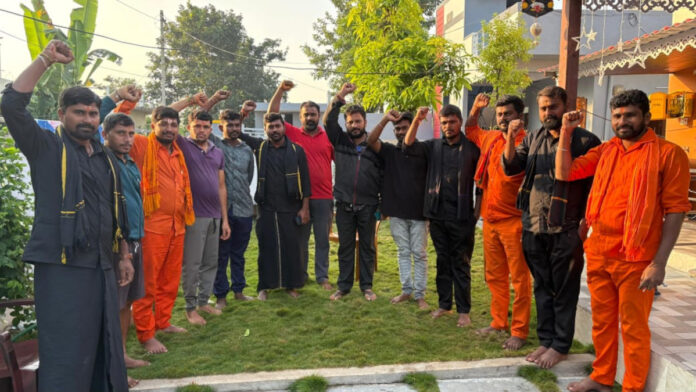 అండర్ పాస్ వద్ద లైట్లు ఏర్పాటు చేయాలి..