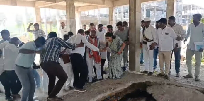 ఎమ్మెల్యే ఆది శ్రీనివాస్, కలెక్టర్ గరీమ అగ్రవాల్కు త్రుటిలో తప్పిన ప్రమాదం..