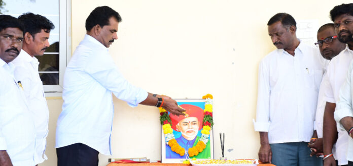 మహళోద్దరణకు మహాత్మ జ్యోతిరావు పూలే కృషి