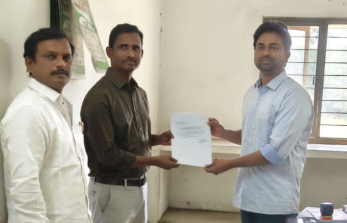 Majjiga Srinivas as Scientist and Head of Horticultural Research Station