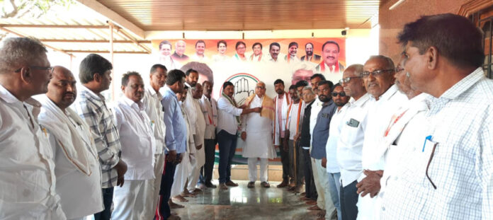 Many people joined the Congress party..