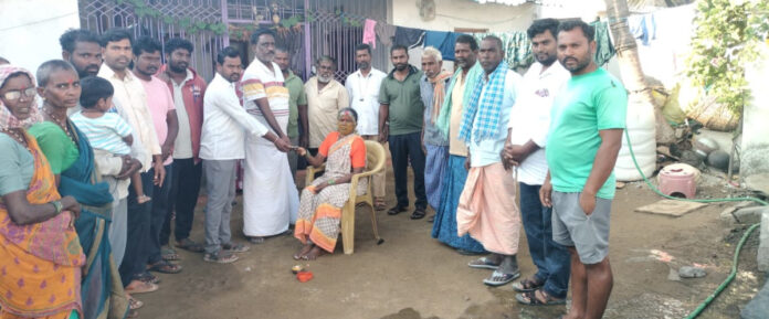 Meghanna Abhayastam provides financial assistance to the victims family