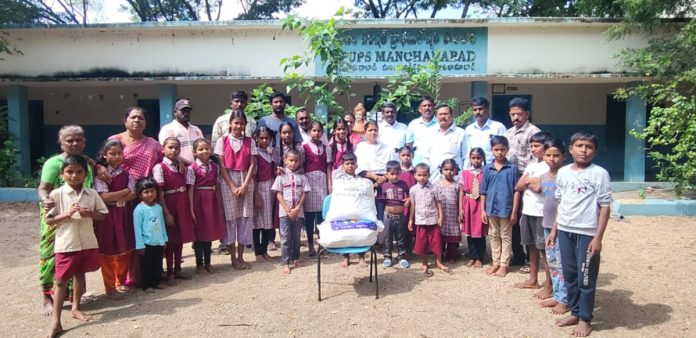 మనోహరాబాద్ పాఠశాలలో పోషకాహార పదార్థాల కార్యక్రమం ప్రారంభం