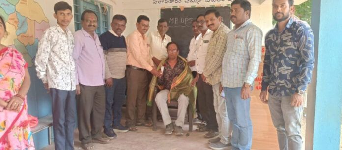 పిఆర్టియు రాష్ట్ర అధ్యక్ష, కార్యవర్గ సభ్యులకు సన్మానం