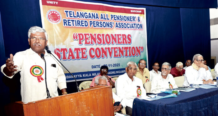 ఐక్యపోరాటాలతోనే పెన్షన్ పెంపు సాధ్యం