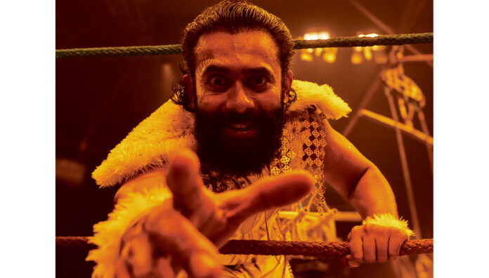 తెలుగు రాష్ట్రాల్లో మైత్రి ద్వారా రిలీజ్