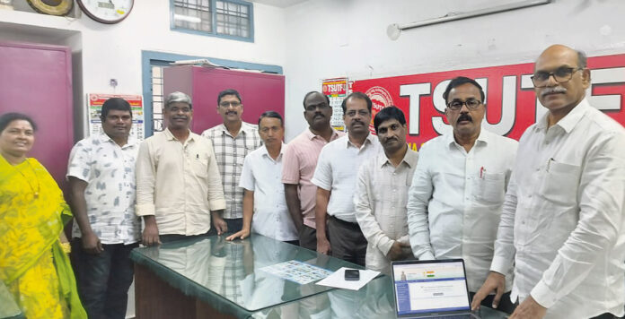 సీనియర్ ఉపాధ్యాయులకు రక్షణ కల్పించాలి