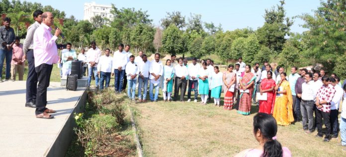 కామారెడ్డి ఐడిఓసిలో వందేమాతరం గేయాలాపన