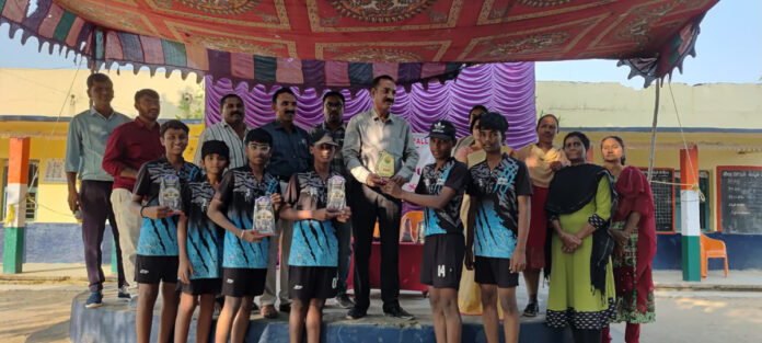 ఆర్థిక సాధికారతపై విద్యార్థులకు అవగాహన