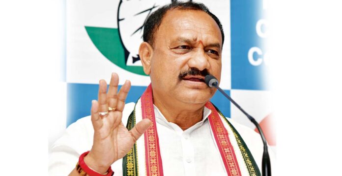 కేసీఆర్ దీక్ష ఓ నాటకం…