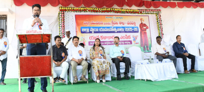 To gain national recognition through the arts