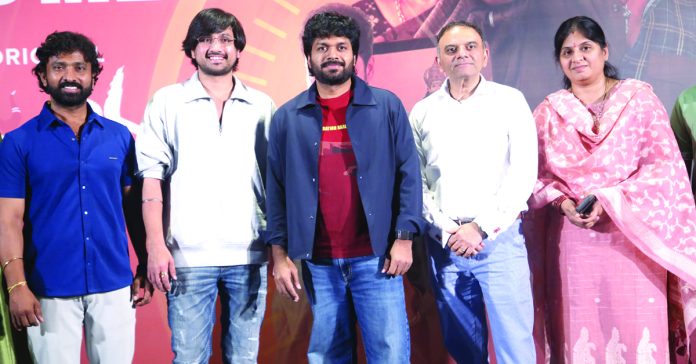 భిన్న కాన్సెప్ట్తో ‘చిరంజీవ’