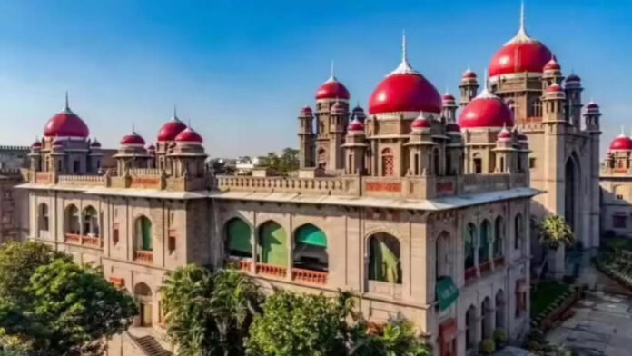 తెలంగాణ స్పీకర్ పై హైకోర్టు ఆగ్రహం..