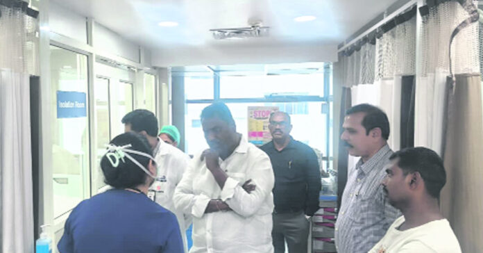 పిడుగుపడటంతో గురుకుల విద్యార్థికి గాయాలు