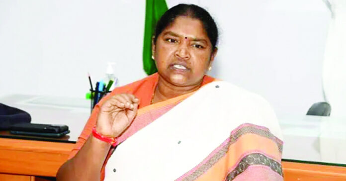 సర్పంచ్ ఎన్నికల్లో బీసీల రిజర్వేషన్లు తగ్గలేదు