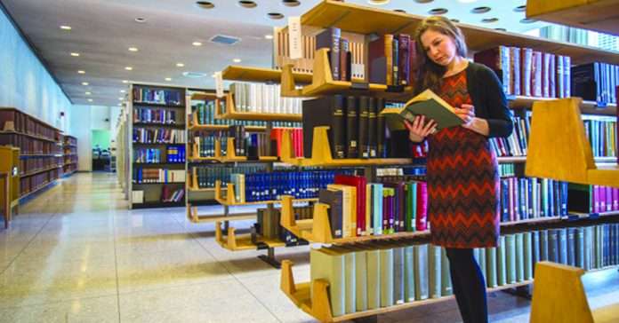 ఎనిమిది పదుల ఐక్యరాజ్యసమితి గ్రంథాలయం