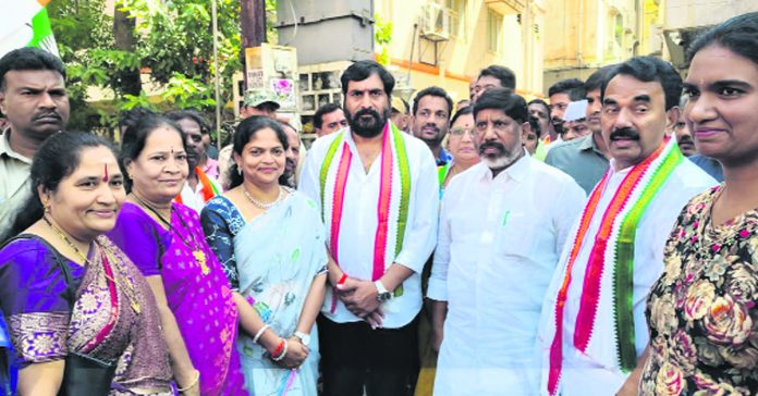 నవీన్ యాదవ్ను భారీ మెజార్టీతో గెలిపించండి