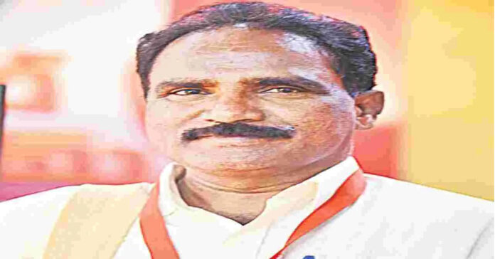 చేనేత కార్మికులకు రుణమాఫీ చేయాలి