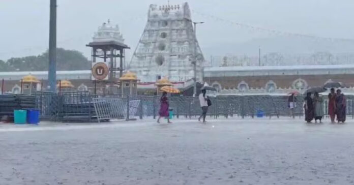 Heavy rain in Tirumala