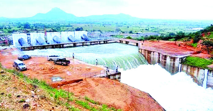 పాలమూరు ప్రాజెక్టుల విద్యుత్ బకాయిలు రూ.4,564కోట్లు