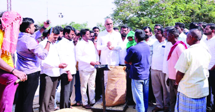 రైతులను ముంచుతున్న సర్కార్